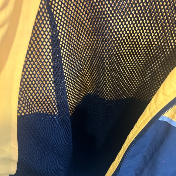 Yellow Obey windbreaker - Picture 4 of 5